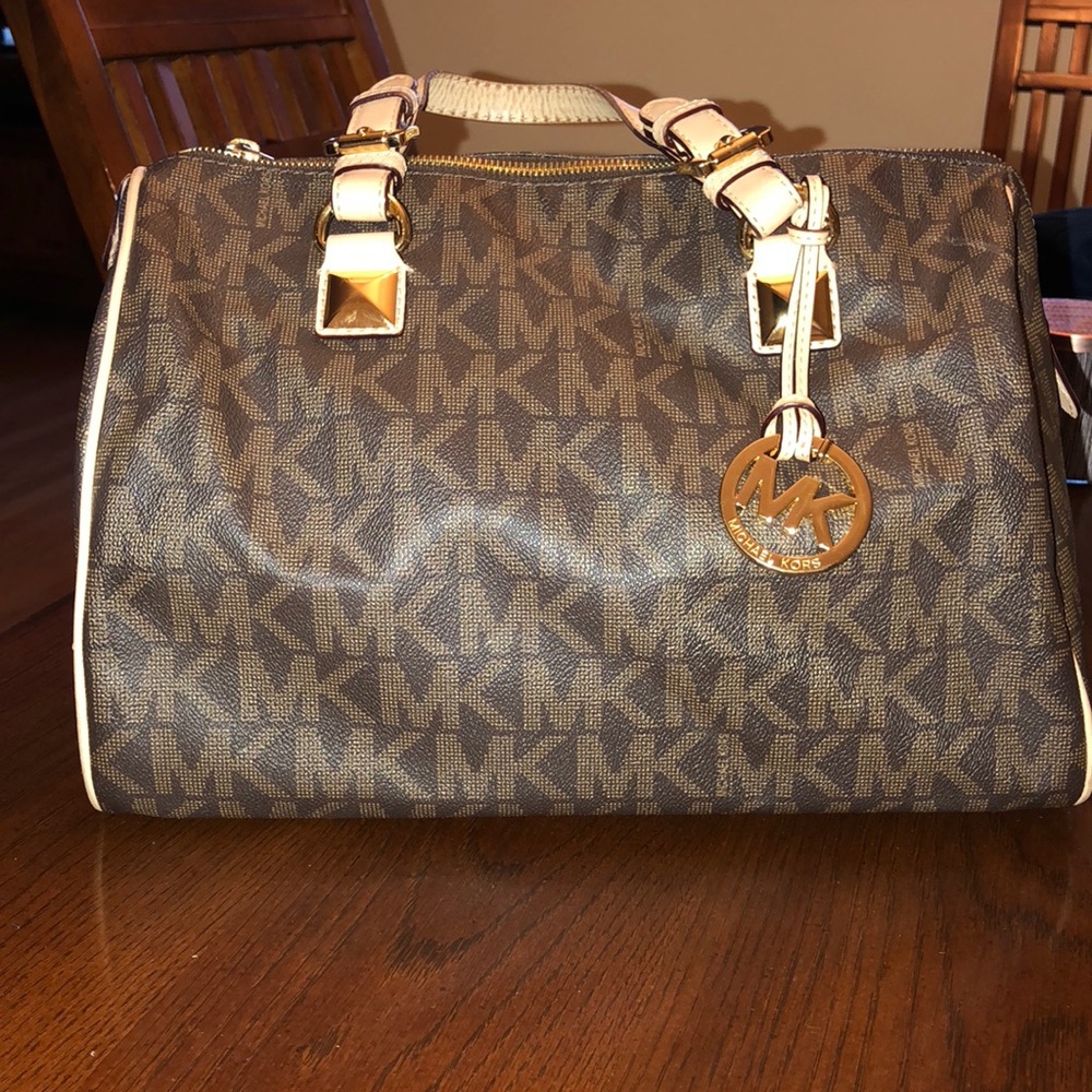 Michael kors purse